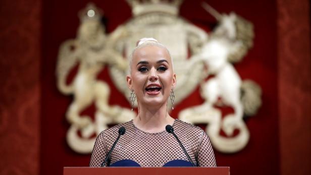 Katy Perry während ihrer Rede beim Empfang des British Asian Trust.