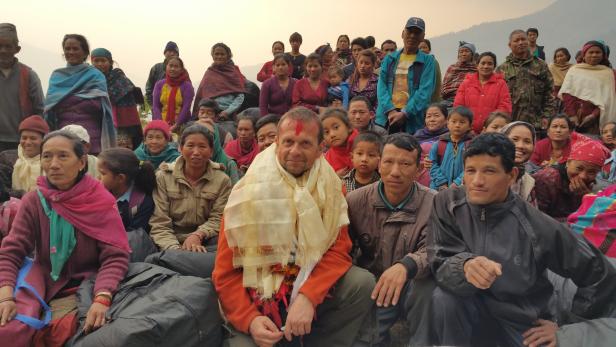 Niederösterreicher hilft Erdbeben-Opfern in Nepal