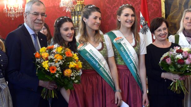 Flowerpower in der Hofburg: Floristen statten Van der Bellen Besuch ab