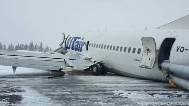 Boeing rutschte von vereister Landebahn in Russland