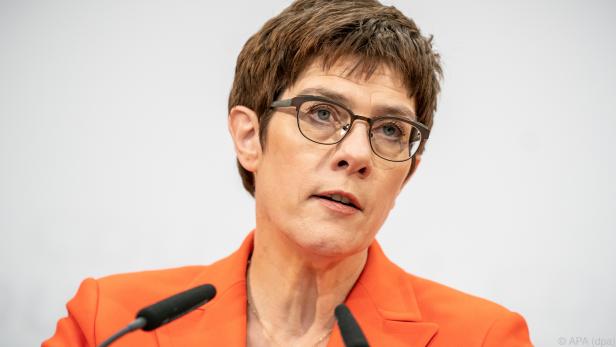 Annegret Kramp-Karrenbauer will nicht Kanzlerkandidatin werden