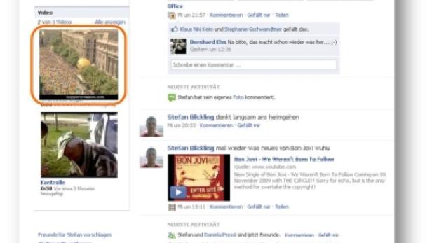 Ein Screenshot einer Facebook-Seite mit einem Video von einer Menschenmenge.