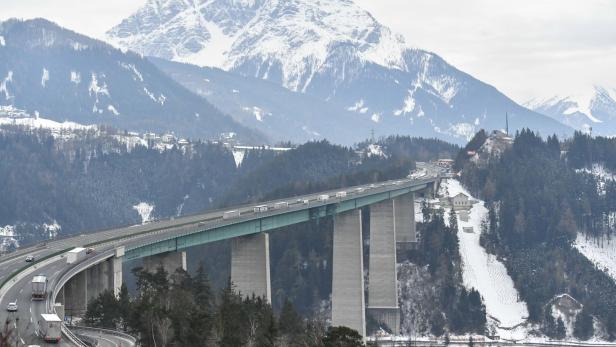 2019 fuhren bereits 2,5 Millionen Lkw auf der Brenner-Route durch Tirol