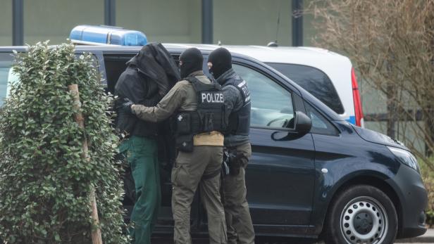 Deutschland: Zwölf rechte Terrorverdächtige in Untersuchungshaft
