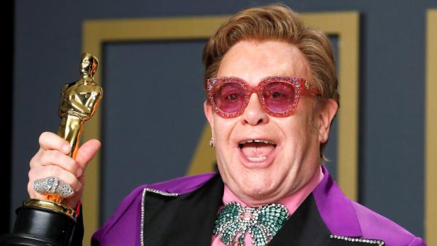 Elton John setzt Tour nach kurzer Krankheitspause fort