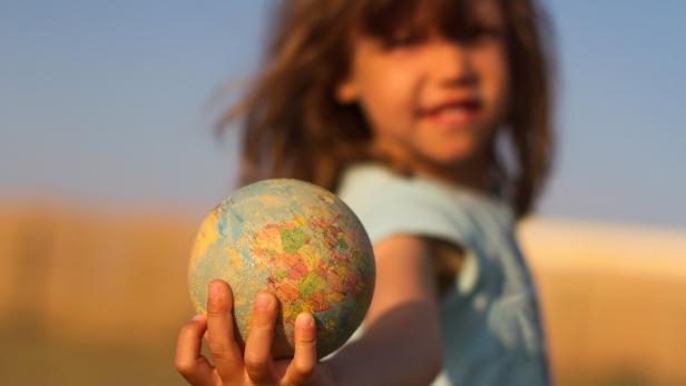 Weltweit: Die Zukunft von Kindern und Jugendlichen ist bedroht