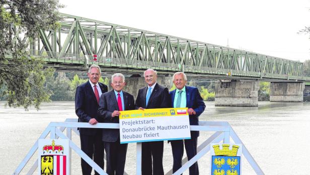 Sigl, Pühringer, Pröll und Hiesl (alle ÖVP) gaben die länderübergreifende Einigung zum Planungsstart der neuen Donaubrücke Mauthausen bekannt