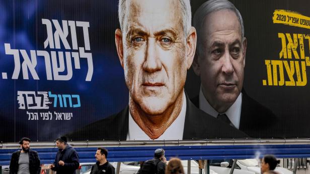 Wahlwerbung des Herausforderers: Netanjahu kümmert sich nur um sich selbst, Gantz um das Land