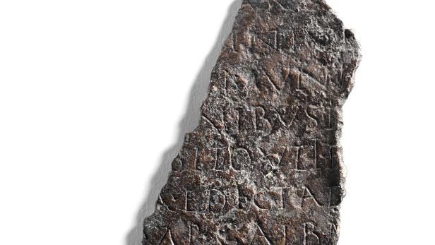 Das Fragment einer Bronzetafel ist Teil der Stadtrechtsurkunde des römischen Vindobona.