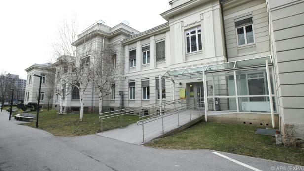 Paar darf Innsbrucker Universitätsklinik wieder verlassen