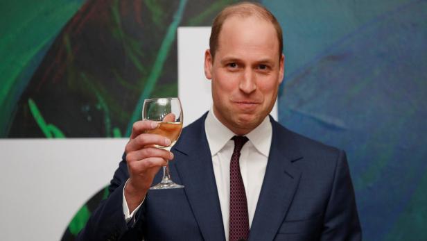 Corona: Prinz William und Camilla scherzen über Virus