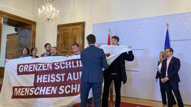 Nach Störaktion bei Integrationsministerin: Bundes-SPÖ bittet rote Jugend zum Gespräch