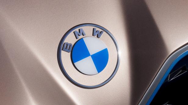 BMW baut Montagewerk für Elektroautos in München