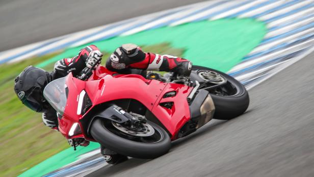 Ducati Panigale V2: Rosso und rassig