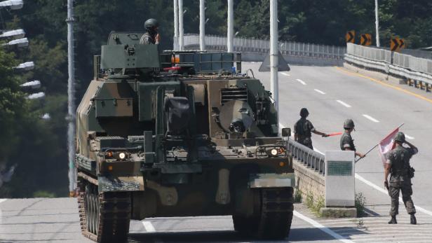 Sicherheitskräfte an der Grenze zwischen Nord- und Südkorea.