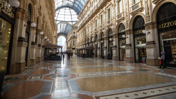 Leere Einkaufspassagen in Mailand