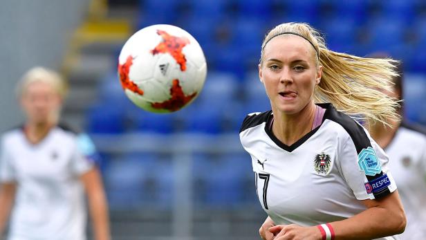 FBL-EURO-2017-WOMEN-DEN-AUT