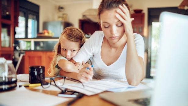 Zu Hause lernen: Elternverband startet Umfrage