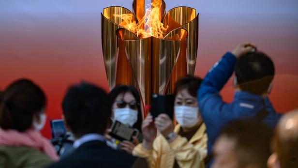 Trotz Corona: Zehntausende bewunderten das Olympische Feuer