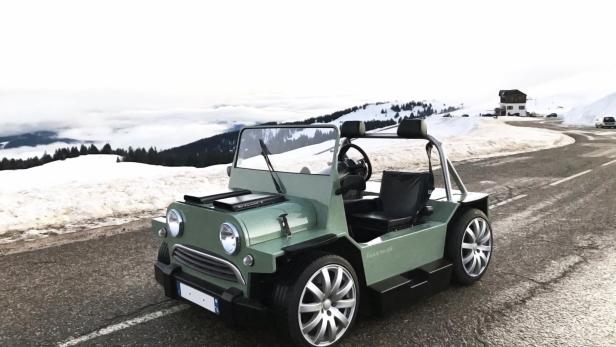 So klingt ein Mini Moke mit Maserati-V8