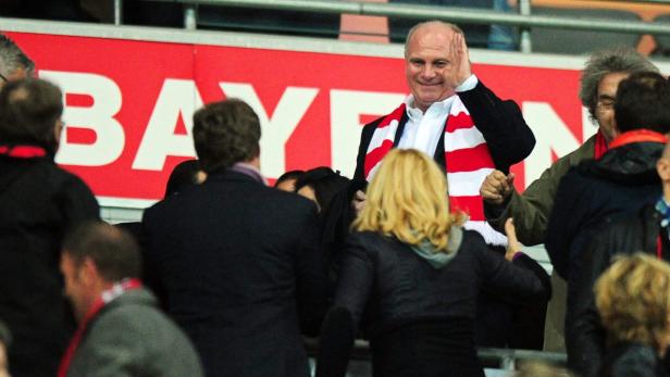 epa03674462 Bayern Munich&#039;s President Uli Hoeness is seen before the UEFA Champions League semi final first leg soccer match between FC Bayern Munich and FC Barcelona in Munich, Germany, 23 April 2013. Uli Hoeness was in temporary custody last month over a tax investigation, the Sueddeutsche Zeitung paper said in a report made available on 23 April 2013. The report said that Hoeness, 61, was arrested on March 20 amid a search of his home. The arrest warrant was suspended after Hoeness paid 5 million euros (6.5 million dollars), the German daily said. EPA/MARC MUELLER