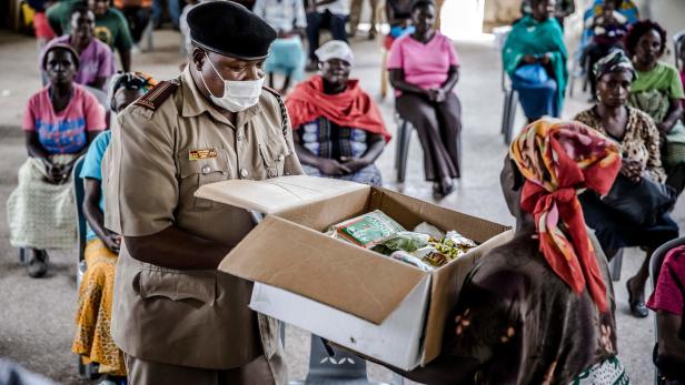 Nahrungsmittelhilfe für Frauen in Nairobi