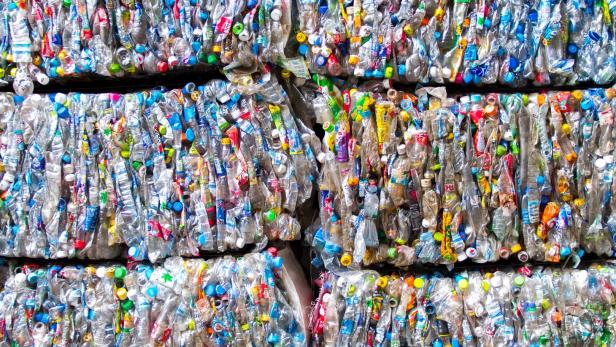 Ölpreis macht Plastik billig: Warnung vor Recycling-Problemen