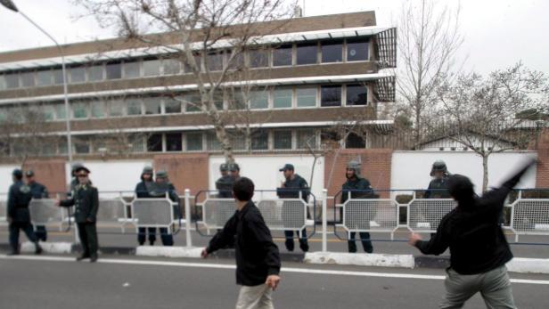 Iranische Demonstranten hatten die britische Botschaft gestürmt.