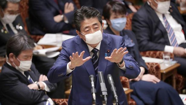 Japans Ministerpräsident will jedem Haushalt zwei Masken schenken