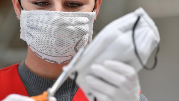 Ärzten, die das Coronavirus verharmlosen, droht Berufsverbot
