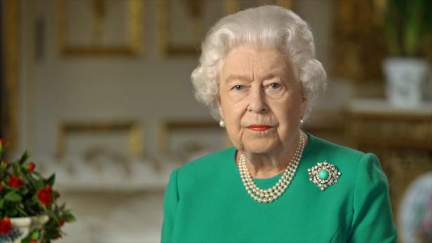 Queen Elizabeth lobt Mitarbeiter und Mitarbeiterinnen im Gesundheitswesen