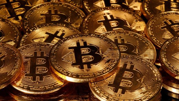 Bitcoin-Kurs stürzte vor "Halving" ab