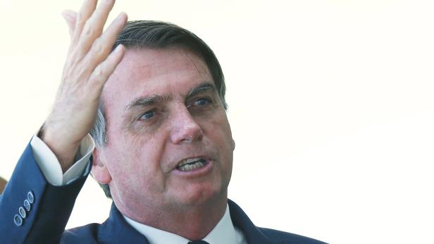 Bolsonaro: "Ich bin Messias, aber ich vollbringe keine Wunder"