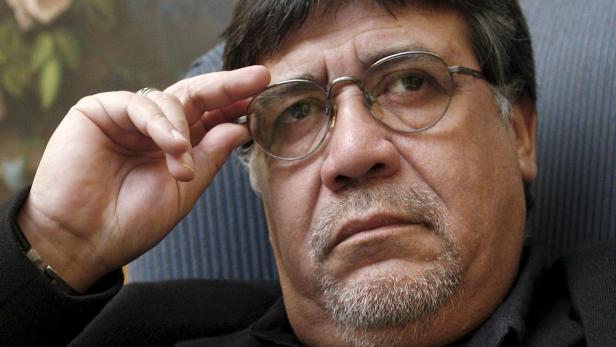 Chilean writer Luis Sepulveda dies at 70 of coronavirus complications