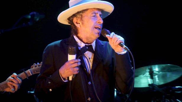 Bob Dylan releases newsong