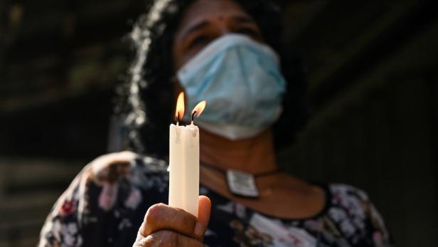 Corona-Ausgangssperre: Wie Bürger Sri Lankas den Opfern der Osteranschläge gedenken