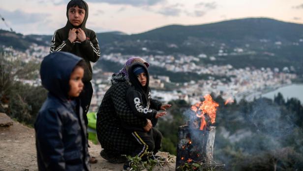 Feuer im überfüllten Flüchtlingslager auf der Insel Samos