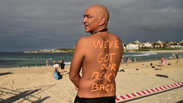 Bondi Beach wieder offen: Hunderte pilgerten zu Australiens berühmtesten Strand