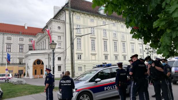 Hofburg evakuiert: Entwarnung nach Bombendrohung in Wien
