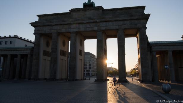 Demonstrationen  sollen nicht "zum Ischgl von Berlin werden"