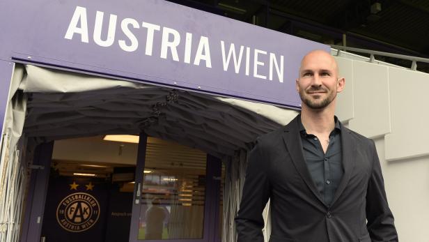 Austria-Trainer Ilzer: "Mein Friseur kam alle zwei Tage zu mir"