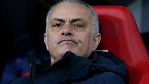 Nach Schiri-Drohungen: Roma-Trainer Mourinho zwei Spiele gesperrt
