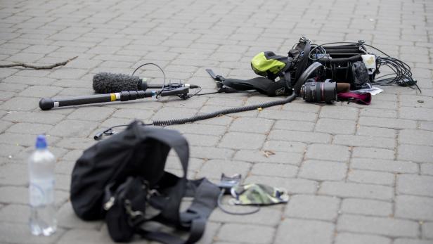 Angriff auf ZDF-Team: Polizei wertet Fotos und Videos aus