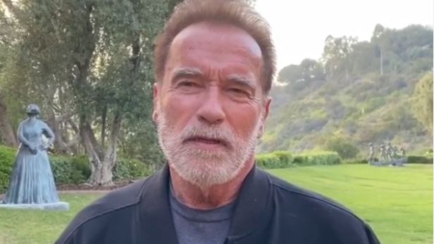 Arnold Schwarzenegger hält eine berührende Rede auf Roy Horn
