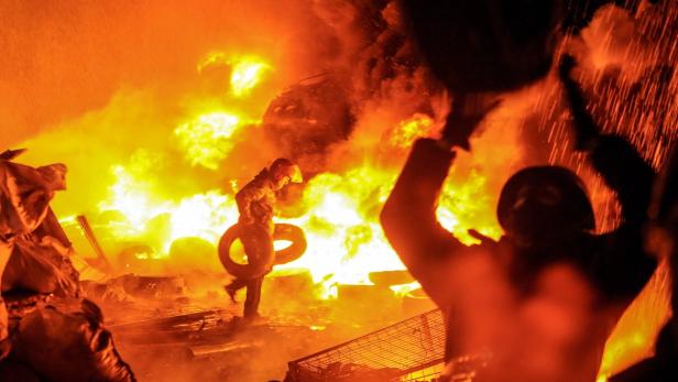 Kiew brennt: Alles und jeder Ziel von Übergriffen.