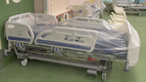 Spitalsbetten: Spardebatte nach Corona-Schrecksekunde