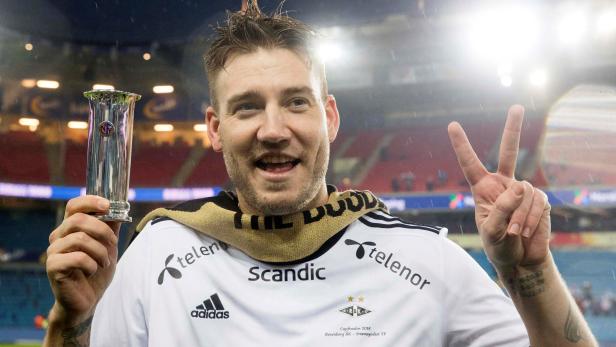 Rosenborg's Nicklas Bendtner celebrates after winning the Norwegian Football Cup 2018, beating Stroemsgodset 4-1 at Ullevaal Stadium in Oslo