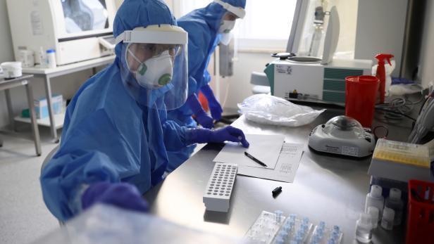 Laboratory coronavirus testing at hospital of Military Institute of Medicine amid coronavirus pandemic