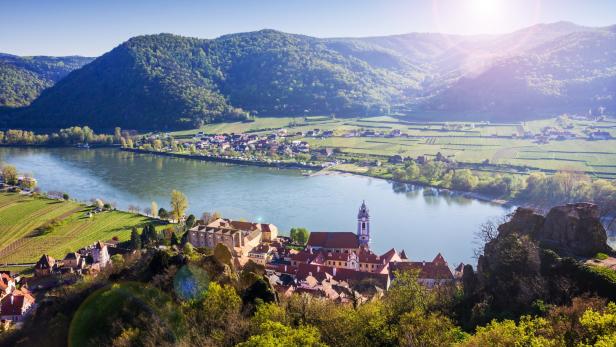 Der Tourismus in Niederösterreich – im Bild Dürnstein in der Wachau – ist nach den Öffnungsschritten rasch wieder angesprungen.