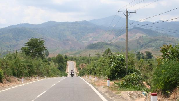 Viel Gegend und wenig Touristen: Auf Motorradtour durch Vietnams Hochland.